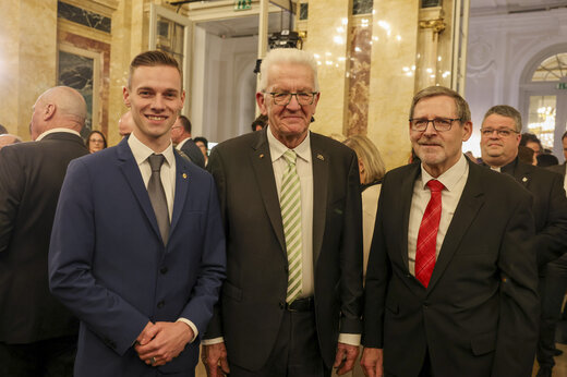 MP Kretschmann mit Jonas Witzgall und Martin Zerrinius | © © GdP-BW 2024 - alle Rechte vorbehalten